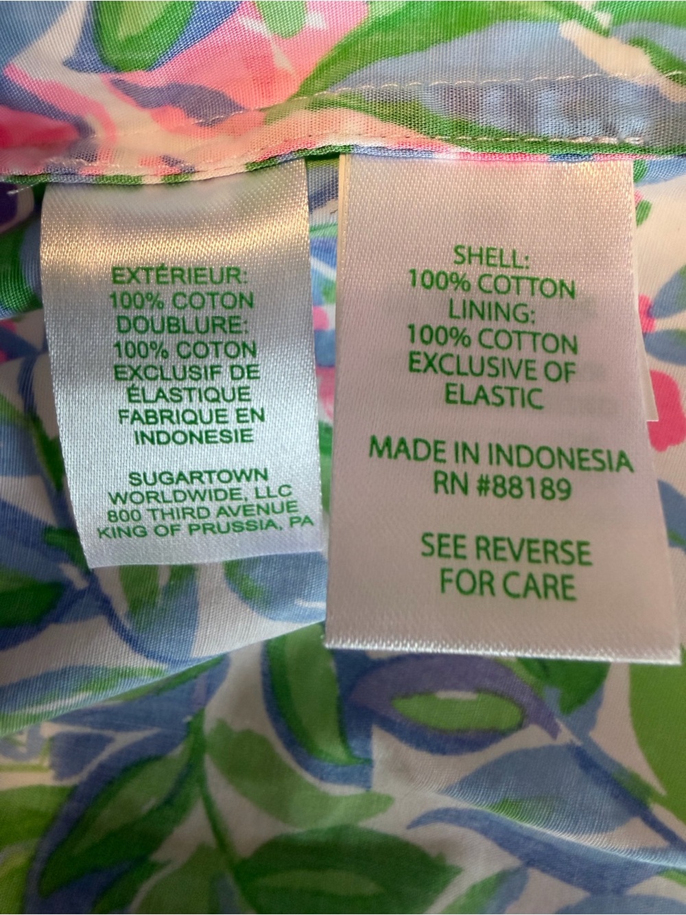 Lilly Pulitzer Kay A cherry on Top Print
Puff sleeve Top size 8 - Picture 9 of 9